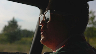 Viata in Roz Music Video